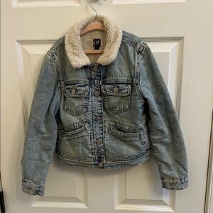GAP Kids Sherpa Lined Denim Jacket with Soft Cream Collar Size M